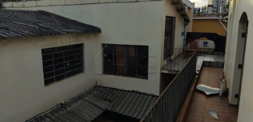 Casa à venda para reforma com 430 m² de área construída no tradicional bairro do Sumaré.