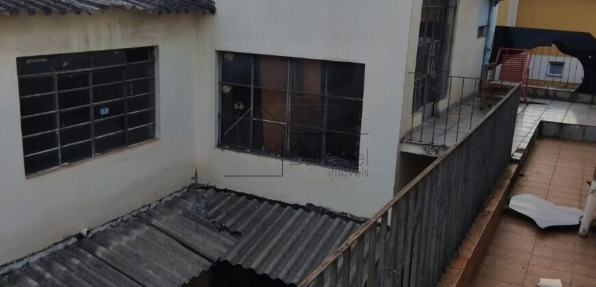 Casa à venda para reforma com 430 m² de área construída no tradicional bairro do Sumaré.