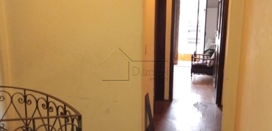 Casa à venda para reforma com 430 m² de área construída no tradicional bairro do Sumaré.