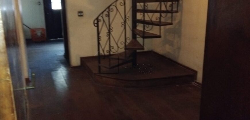 Casa à venda para reforma com 430 m² de área construída no tradicional bairro do Sumaré.