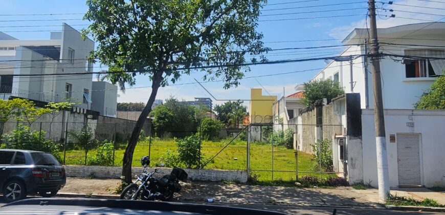 Terreno de 945 m² à venda, próximo ao Parque do Ibirapuera