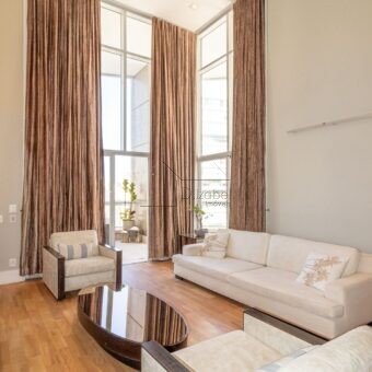 Apartamento mobiliado e decorado para locação na Vila Nova Conceição, reunindo conforto, elegância e praticidade em uma das regiões mais valorizadas de São Paulo