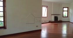 Casa sobrado à Venda em Rua Fechada na Vila Ida –294m² Construídos, 4 quartos sendo 2 suites, Segurança 24h.