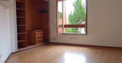 Casa sobrado à Venda em Rua Fechada na Vila Ida –294m² Construídos, 4 quartos sendo 2 suites, Segurança 24h.