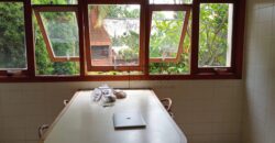 Casa sobrado à Venda em Rua Fechada na Vila Ida –294m² Construídos, 4 quartos sendo 2 suites, Segurança 24h.