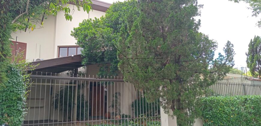 Casa sobrado à Venda em Rua Fechada na Vila Ida –294m² Construídos, 4 quartos sendo 2 suites, Segurança 24h.