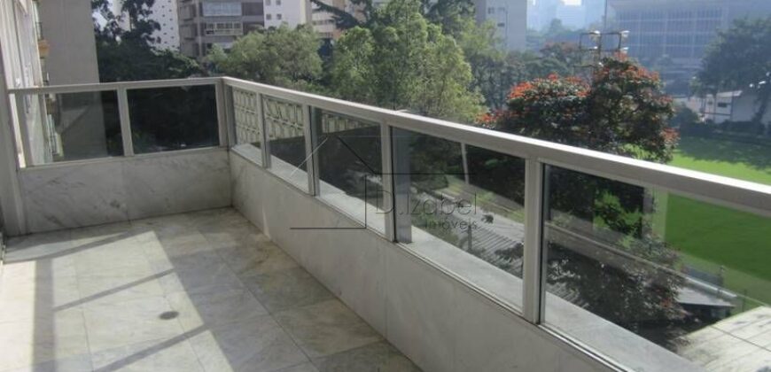 Apartamento para locação com 226 m² e 4 quartos no Jardim Europa.