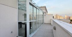 Cobertura duplex à venda com 122 m², totalmente reformada e nunca habitada, na Vila Ipojuca.