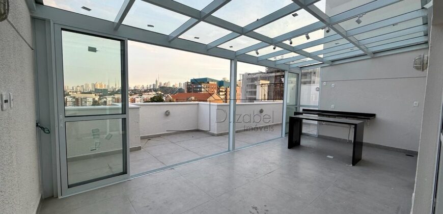 Cobertura duplex à venda com 122 m², totalmente reformada e nunca habitada, na Vila Ipojuca.