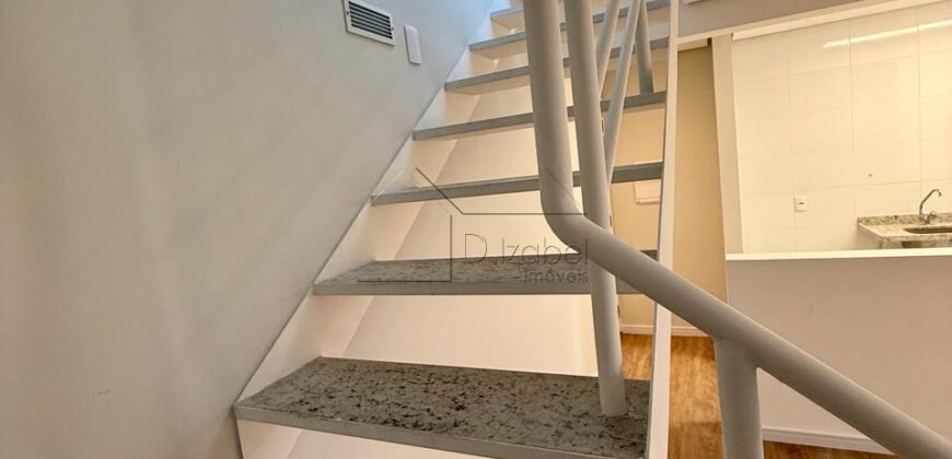 Cobertura duplex à venda com 122 m², totalmente reformada e nunca habitada, na Vila Ipojuca.