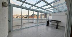 Cobertura duplex à venda com 122 m², totalmente reformada e nunca habitada, na Vila Ipojuca.