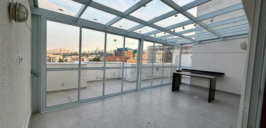 Cobertura duplex à venda com 122 m², totalmente reformada e nunca habitada, na Vila Ipojuca.