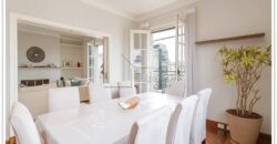 Cobertura duplex à venda com 578 m² úteis e 5 dormitórios no Cerqueira César, com vista permanente para o Clube Paulistano e o Jardim Europa.