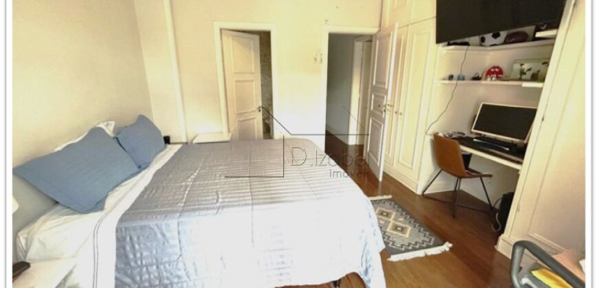 Cobertura duplex à venda com 578 m² úteis e 5 dormitórios no Cerqueira César, com vista permanente para o Clube Paulistano e o Jardim Europa.