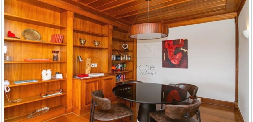 Cobertura duplex à venda com 578 m² úteis e 5 dormitórios no Cerqueira César, com vista permanente para o Clube Paulistano e o Jardim Europa.