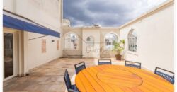 Cobertura duplex à venda com 578 m² úteis e 5 dormitórios no Cerqueira César, com vista permanente para o Clube Paulistano e o Jardim Europa.