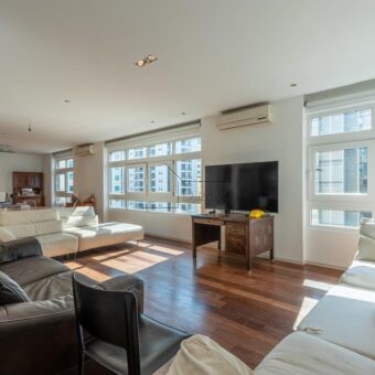 Apartamento à venda com 239 metros  3 suítes no Jardim Paulista.