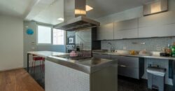 Apartamento à venda com 239 metros  3 suítes no Jardim Paulista.