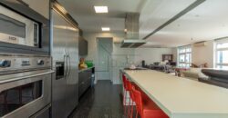 Apartamento à venda com 239 metros  3 suítes no Jardim Paulista.