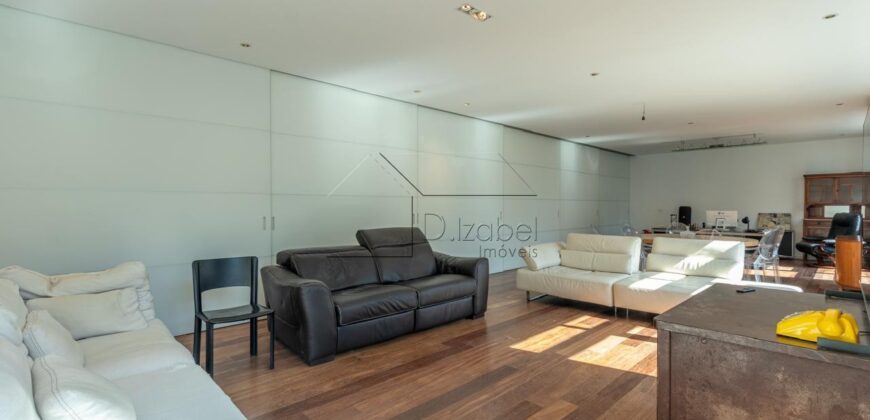 Apartamento à venda com 239 metros  3 suítes no Jardim Paulista.