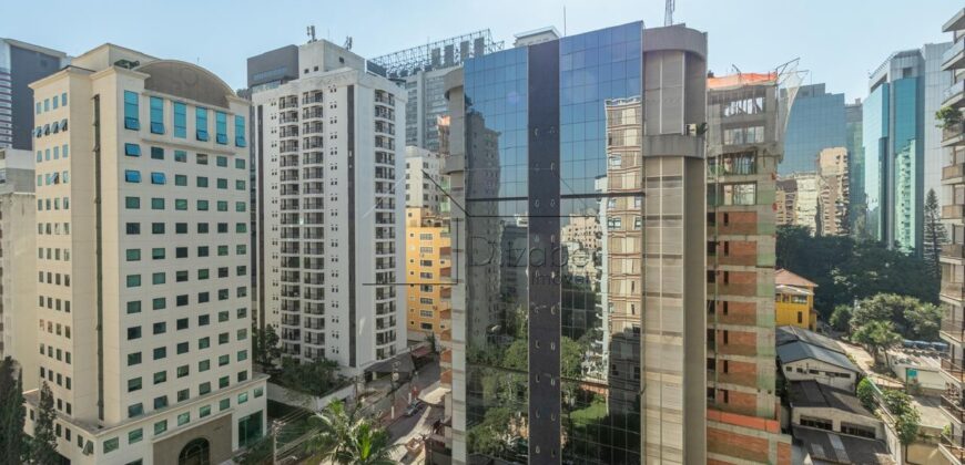 Apartamento à venda com 239 metros  3 suítes no Jardim Paulista.