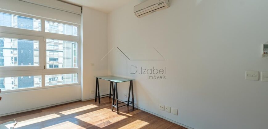 Apartamento à venda com 239 metros  3 suítes no Jardim Paulista.