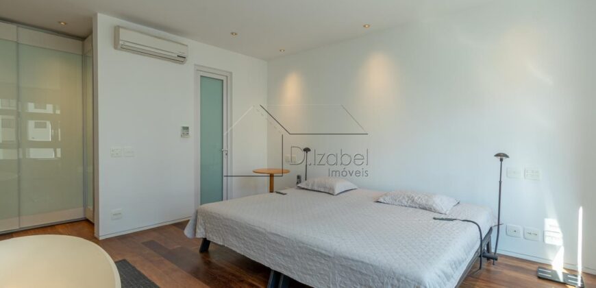 Apartamento à venda com 239 metros  3 suítes no Jardim Paulista.