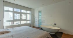 Apartamento à venda com 239 metros  3 suítes no Jardim Paulista.