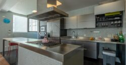 Apartamento à venda com 239 metros  3 suítes no Jardim Paulista.