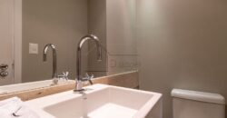 Apartamento mobiliado e decorado para locação na Vila Nova Conceição, reunindo conforto, elegância e praticidade em uma das regiões mais valorizadas de São Paulo