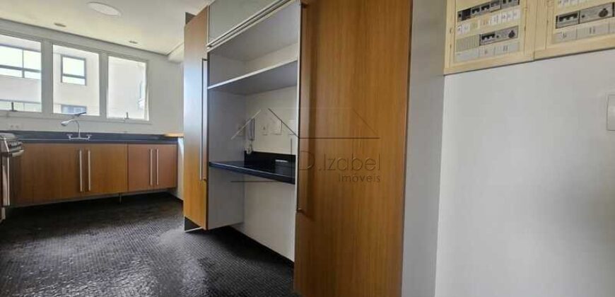 Apartamento à venda com 215 m² e 3 quartos todos suítes no Sumaré.