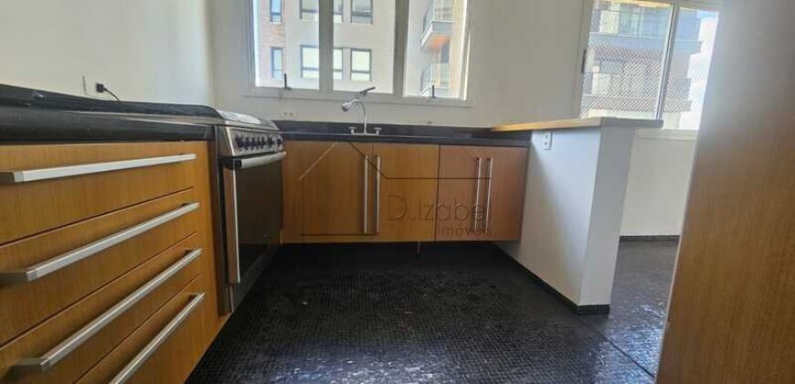 Apartamento à venda com 215 m² e 3 quartos todos suítes no Sumaré.