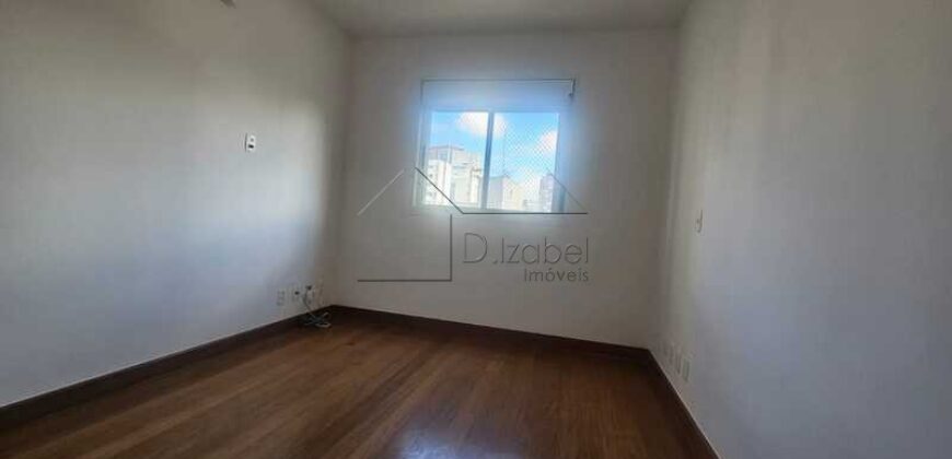 Apartamento à venda com 215 m² e 3 quartos todos suítes no Sumaré.
