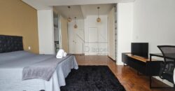Casa à venda, recém-formada  com 314m² de área construída no charmoso bairro Jardim das Bandeiras, em uma localização privilegiada próxima à Vila Madalena.