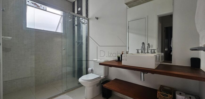Casa à venda, recém-formada  com 314m² de área construída no charmoso bairro Jardim das Bandeiras, em uma localização privilegiada próxima à Vila Madalena.