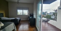 Casa à venda, recém-formada  com 314m² de área construída no charmoso bairro Jardim das Bandeiras, em uma localização privilegiada próxima à Vila Madalena.