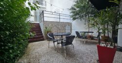 Casa à venda, recém-formada  com 314m² de área construída no charmoso bairro Jardim das Bandeiras, em uma localização privilegiada próxima à Vila Madalena.