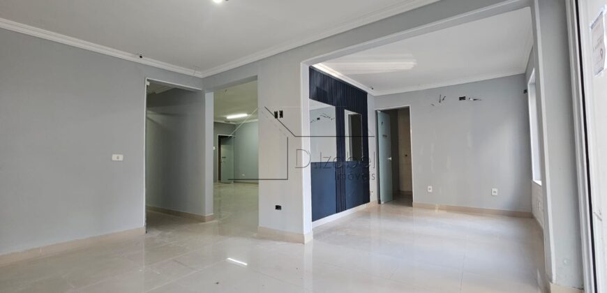 Casa comercial para venda e locação no Jardim Marajoara, com 100m² de área construída em um terreno de 160m²