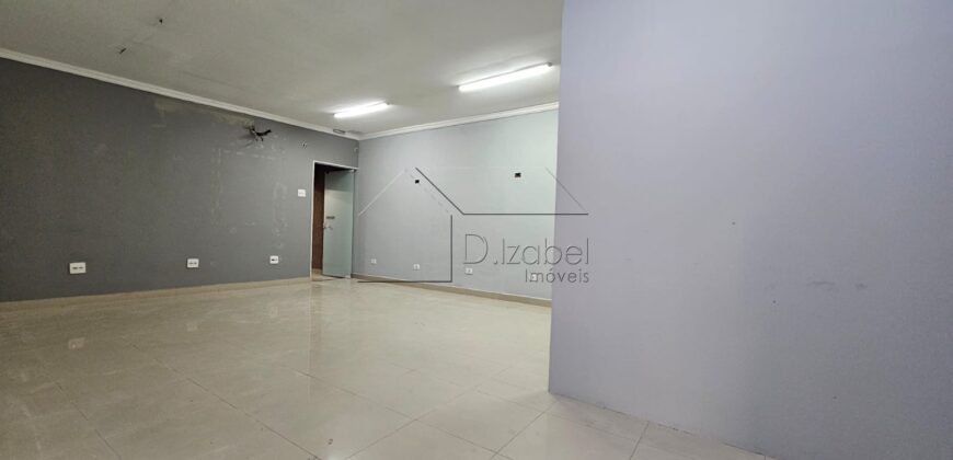 Casa comercial para venda e locação no Jardim Marajoara, com 100m² de área construída em um terreno de 160m²