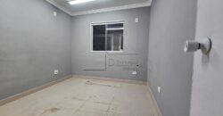 Casa comercial para venda e locação no Jardim Marajoara, com 100m² de área construída em um terreno de 160m²