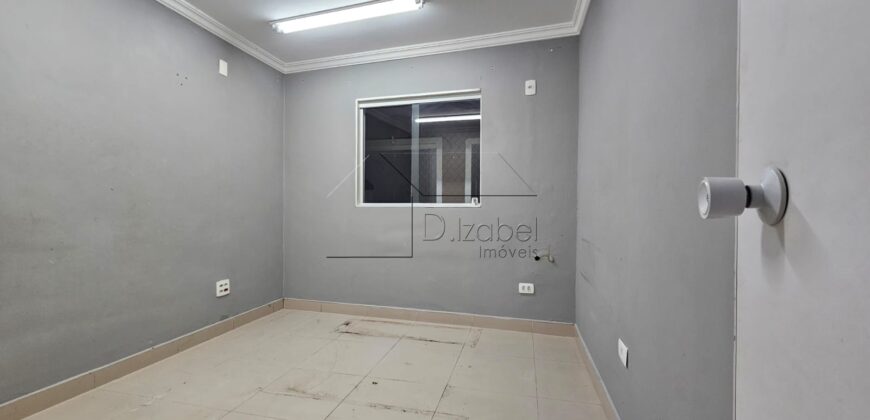 Casa comercial para venda e locação no Jardim Marajoara, com 100m² de área construída em um terreno de 160m²