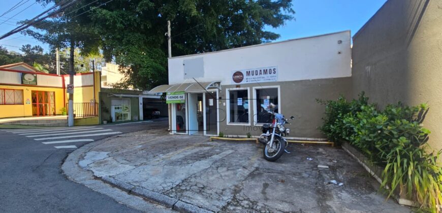Casa comercial para venda e locação no Jardim Marajoara, com 100m² de área construída em um terreno de 160m²