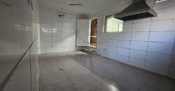 Casa comercial para venda e locação no Jardim Marajoara, com 100m² de área construída em um terreno de 160m²