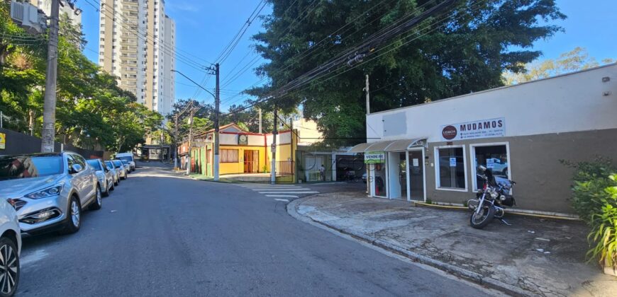 Casa comercial para venda e locação no Jardim Marajoara, com 100m² de área construída em um terreno de 160m²