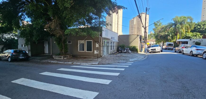 Casa comercial para venda e locação no Jardim Marajoara, com 100m² de área construída em um terreno de 160m²