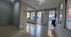 Casa comercial para venda e locação no Jardim Marajoara, com 100m² de área construída em um terreno de 160m²