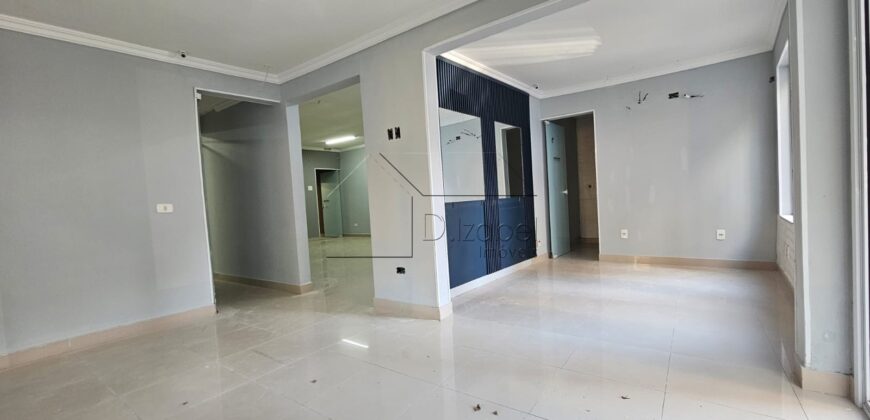 Casa comercial para venda e locação no Jardim Marajoara, com 100m² de área construída em um terreno de 160m²