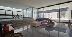 Casa à venda com 4 suítes em rua fechada no Alto de Pinheiros – 500 m², piscina, espaço gourmet e segurança 24 horas