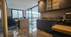 Casa à venda com 4 suítes em rua fechada no Alto de Pinheiros – 500 m², piscina, espaço gourmet e segurança 24 horas