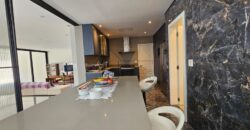 Casa à venda com 4 suítes em rua fechada no Alto de Pinheiros – 500 m², piscina, espaço gourmet e segurança 24 horas